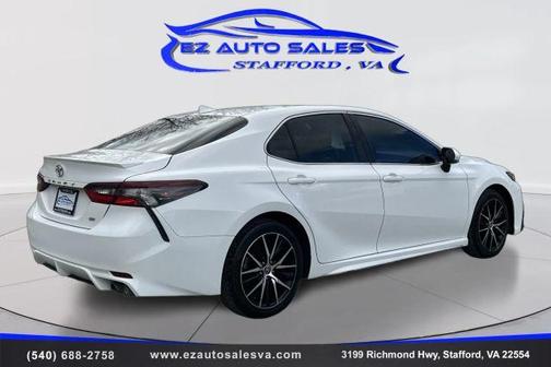 2022 Toyota Camry SE