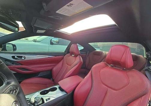 2017 INFINITI Q60 400