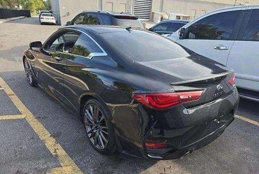 2017 INFINITI Q60 400