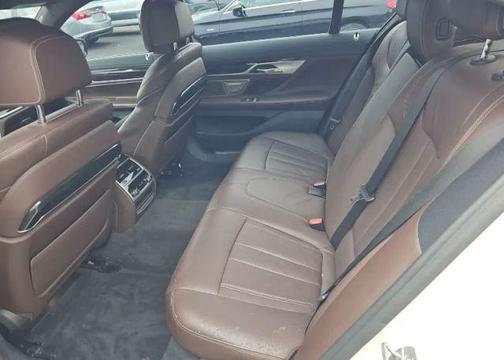 2018 BMW 750 i xDrive