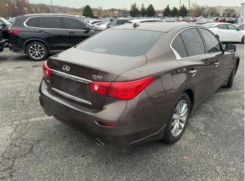 2015 INFINITI Q50 Premium
