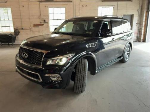 2017 INFINITI QX80 