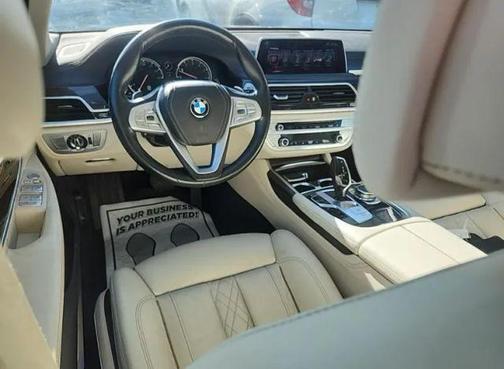 2016 BMW 750 i xDrive