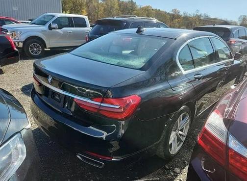 2016 BMW 750 i xDrive