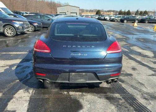 2014 Porsche Panamera 4S