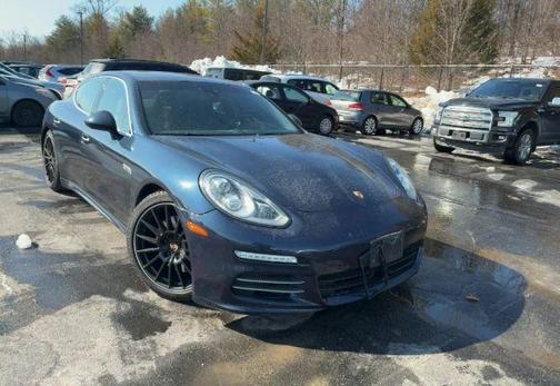 2014 Porsche Panamera 4S
