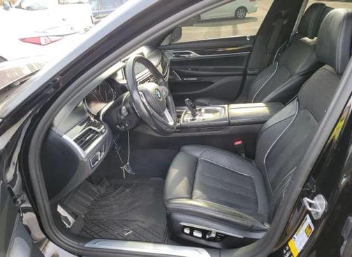 2016 BMW 750 i xDrive