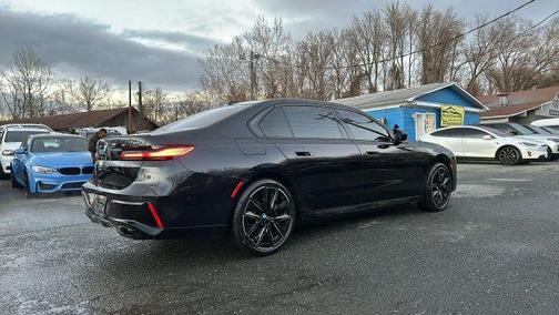 2025 BMW 760 760i xDrive