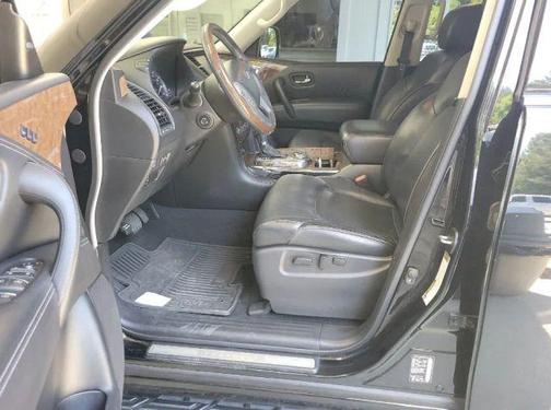 Black 2017 INFINITI QX80 Base