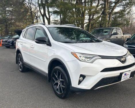 2017 Toyota RAV4 SE