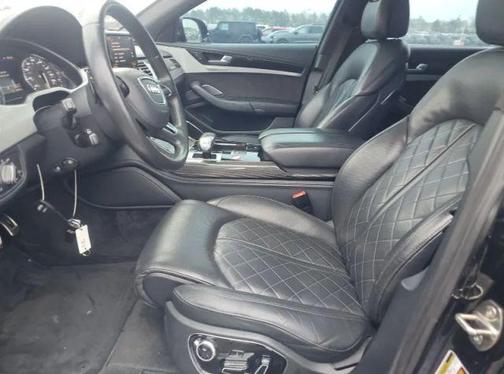 2013 Audi S8 4.0T quattro