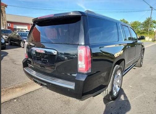 2017 GMC Yukon XL Denali