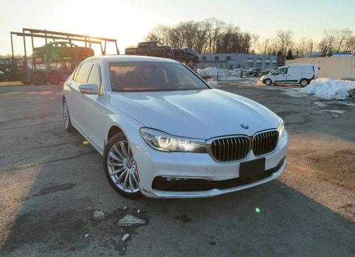 2018 BMW 740 i xDrive