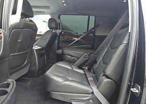 2016 Cadillac Escalade ESV Luxury