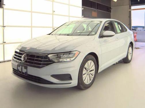 White Silver Metallic 2019 Volkswagen Jetta 1.4T S