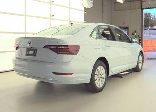 White Silver Metallic 2019 Volkswagen Jetta 1.4T S