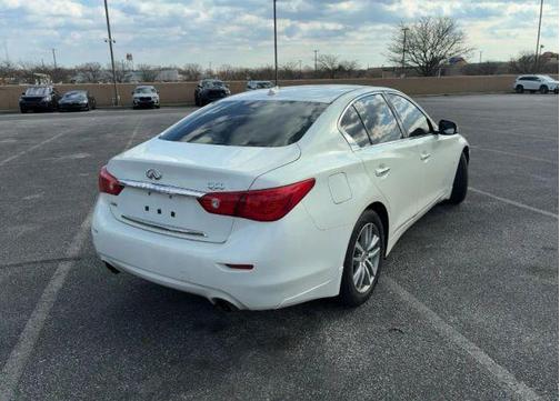 2015 INFINITI Q50 Premium