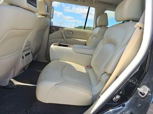 2017 INFINITI QX80 Base