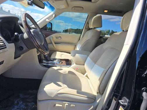 2017 INFINITI QX80 Base