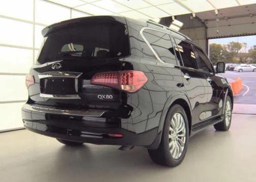 2017 INFINITI QX80 Base