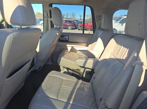 2017 Lincoln Navigator Select