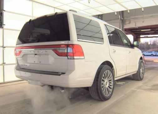 2017 Lincoln Navigator Select
