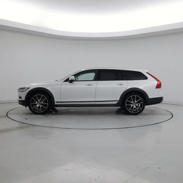2018 Volvo V90 Cross Country T6