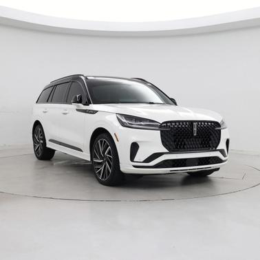 Pristine White Metallic Tri-Coat 2025 Lincoln Aviator Black Label AWD