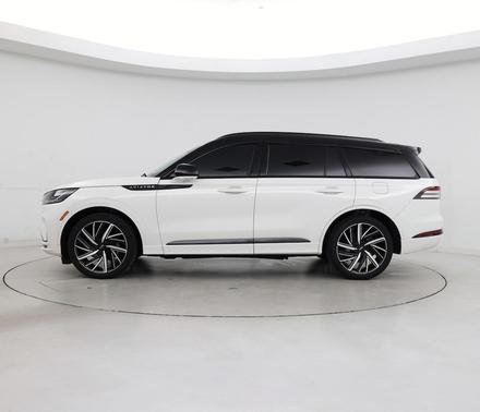 Pristine White Metallic Tri-Coat 2025 Lincoln Aviator Black Label AWD
