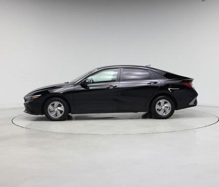 Abyss Black 2025 Hyundai ELANTRA SE