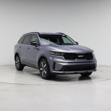 Everlasting Silver 2022 Kia Sorento S