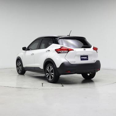 Aspen White/Super Black 2019 Nissan Kicks SV