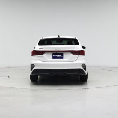 Snow White Pearl 2024 Kia Forte LXS