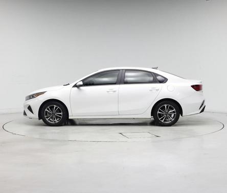 Snow White Pearl 2024 Kia Forte LXS