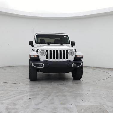 White 2020 Jeep Gladiator Overland