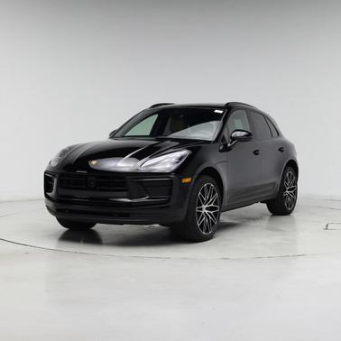 2022 Porsche Macan Base (PDK)