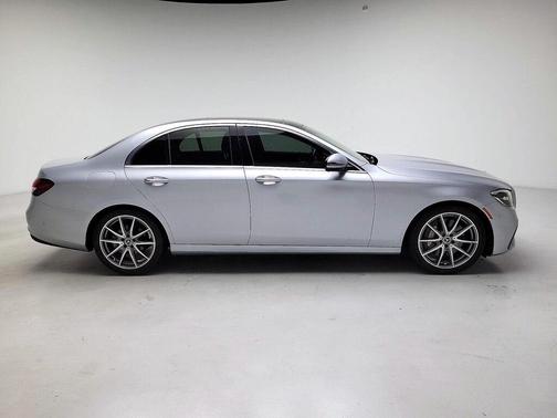 2022 Mercedes-Benz E-Class 