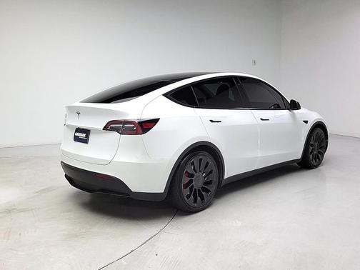 2022 Tesla Model Y Performance Dual Motor All-Wheel Drive