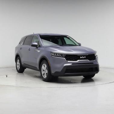 Everlasting Silver 2023 Kia Sorento LX