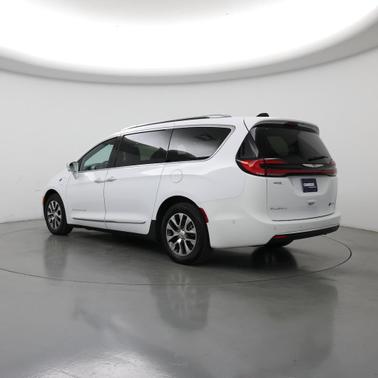 2024 Chrysler Pacifica L