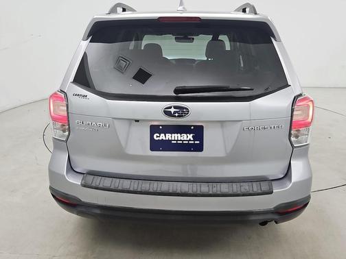 Ice Silver Metallic 2018 Subaru Forester 2.5i Premium