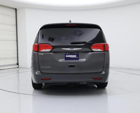 2020 Chrysler Voyager L