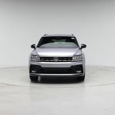 Platinum Gray Metallic 2020 Volkswagen Tiguan 2.0T SE R-Line Black