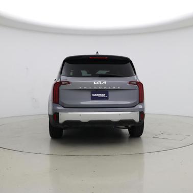 Everlasting Silver 2024 Kia Telluride LX
