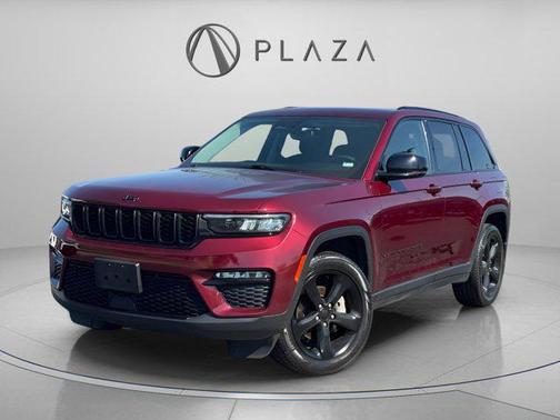Velvet Red Pearlcoat 2023 Jeep Grand Cherokee Limited