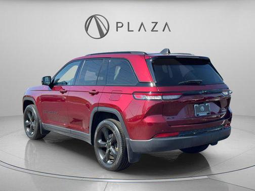 Velvet Red Pearlcoat 2023 Jeep Grand Cherokee Limited