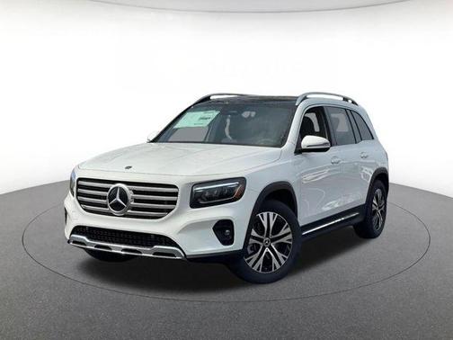 Polar White 2026 Mercedes-Benz GLB 250 4MATIC