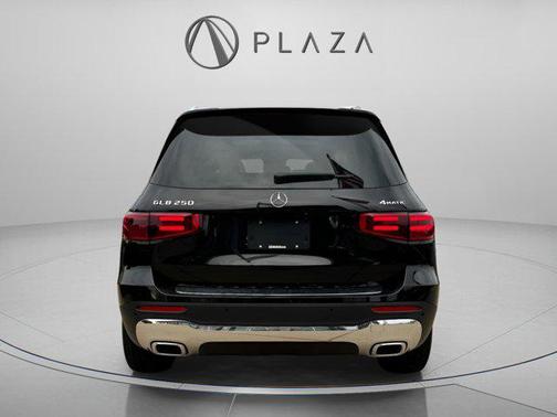 2026 Mercedes-Benz GLB 250 4MATIC