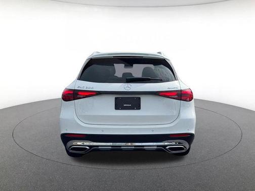Polar White 2026 Mercedes-Benz GLC 300 4MATIC