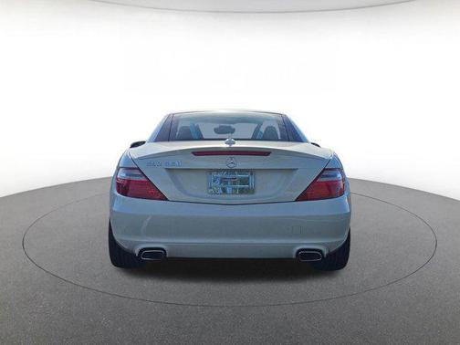 Arctic White 2012 Mercedes-Benz SLK-Class SLK350